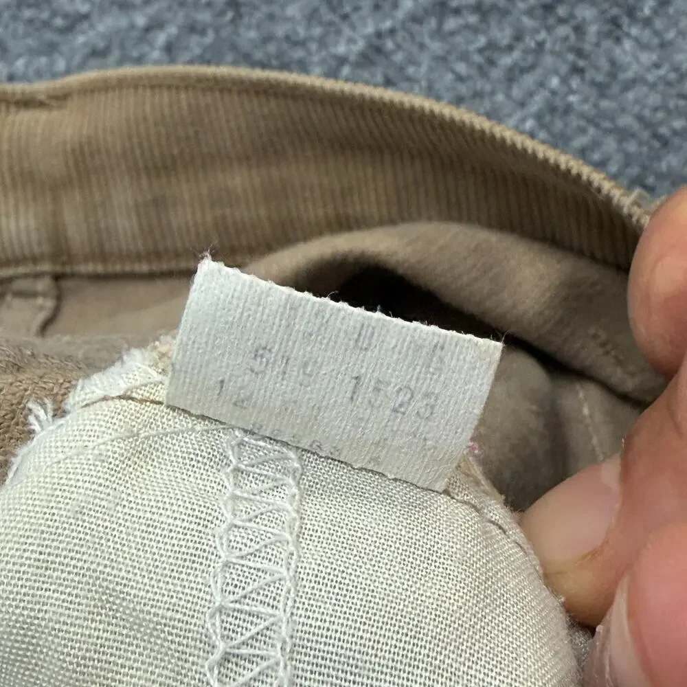 Levis title vintage